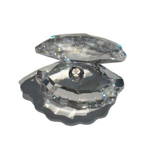 Retired SWAROVSKI Crystal "Shell" Figurine with Crystal Pearl and Original Box